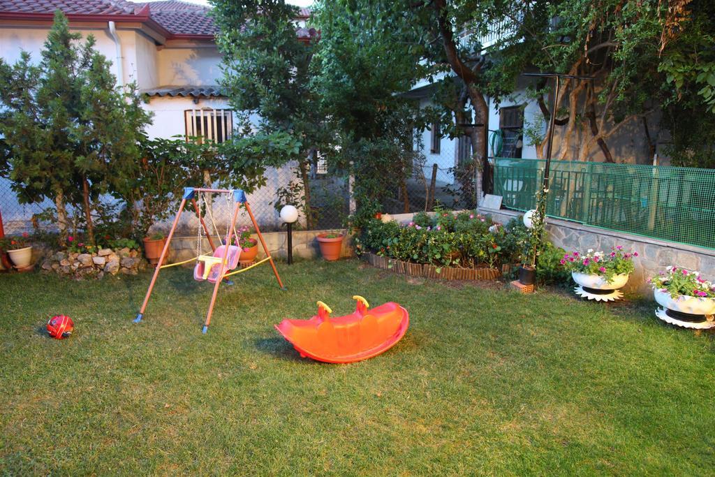 Vasiliki Apartments 플라타모나스 외부 사진