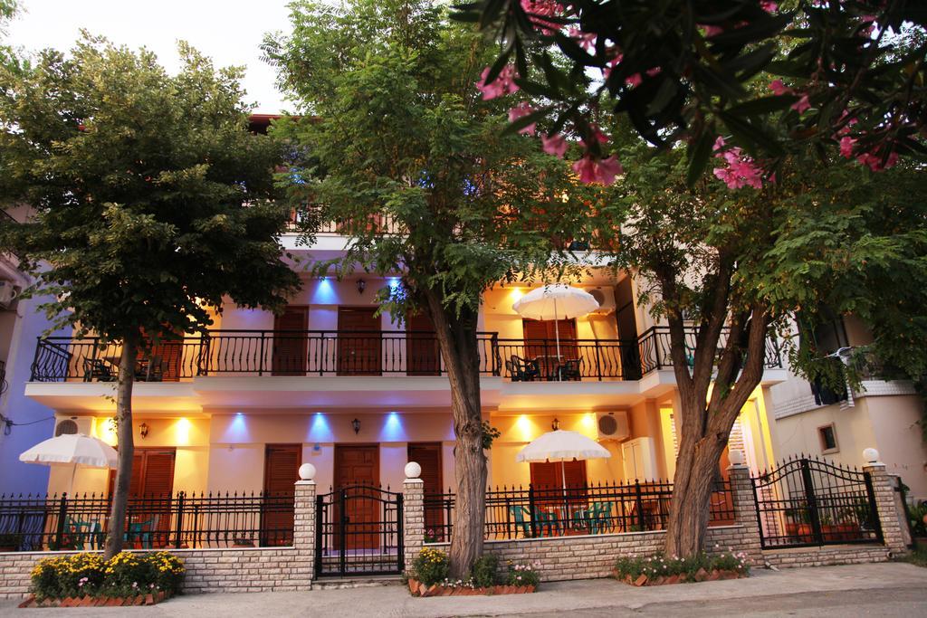 Vasiliki Apartments 플라타모나스 외부 사진