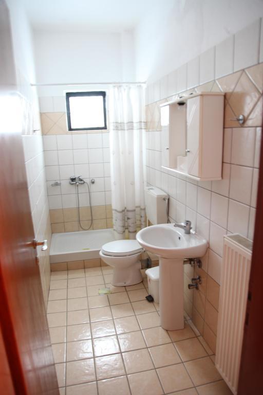 Vasiliki Apartments 플라타모나스 객실 사진